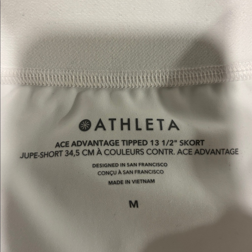 NWT Athleta 13.5” Skort - White with Maroon-Trim Waistband - Size M - Picture 2 of 4